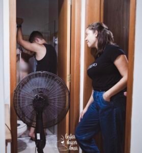 A Mão de Força e o Abraço de Entrega: O Verdadeiro Papel da Equipe de Parto trabalho de parto